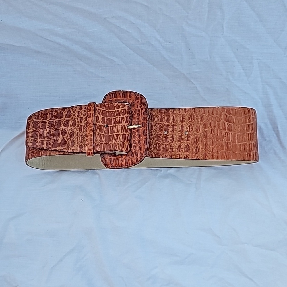 Vintage Genuine Leather Croc Print Light Brown Belt Made in Uruguay S/M